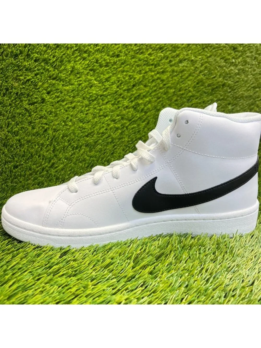 Nike Court Royale 2 Mid Mens Size 11 White Athletic Leather Shoes Sneakers